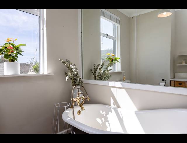 3 BEDROOM TOWNHOUSE TO LET IN GARDENS